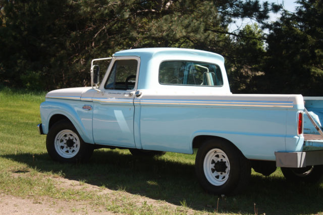 1966 Blue/white Ford F-250 Twin I Beam