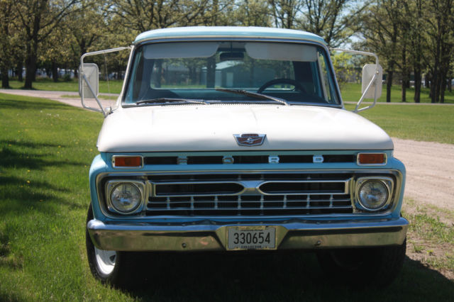 1966 Blue/white Ford F-250 Twin I Beam