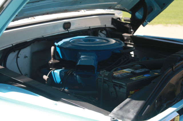 1966 Blue/white Ford F-250 Twin I Beam