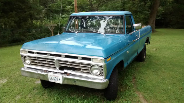 1973 Blue Ford F-100 Standard Cab Pickup
