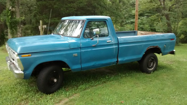 1973 Blue Ford F-100 Standard Cab Pickup