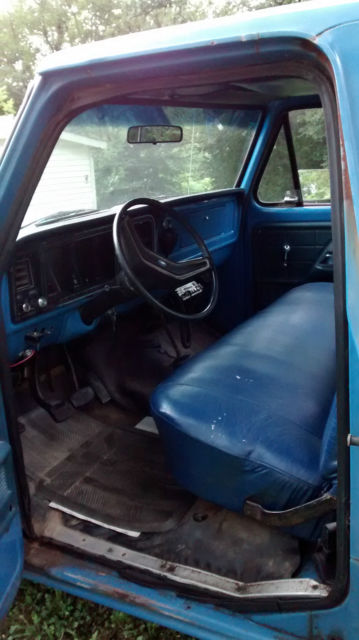1973 Blue Ford F-100 Standard Cab Pickup