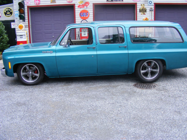 1973 Chevrolet Suburban