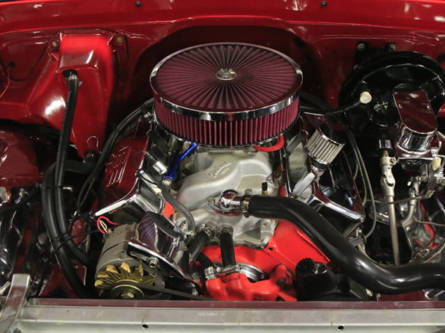 1970 Red Chevrolet C10 Pickup (Truck)