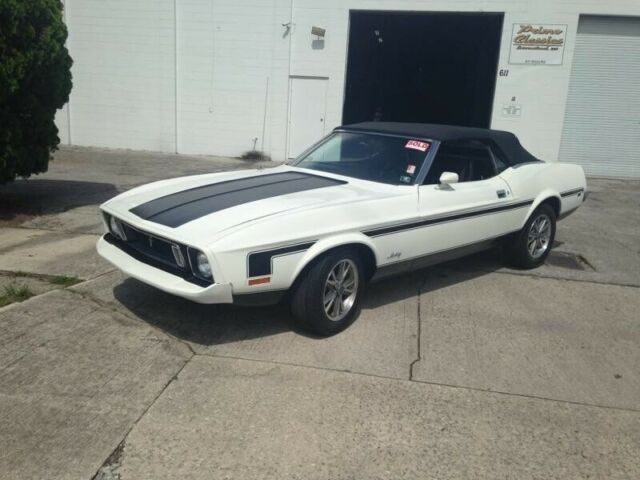 1973 White Ford Mustang Convertible