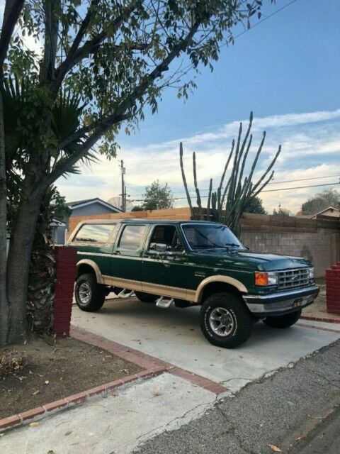 1990 Green Ford Bronco SUV