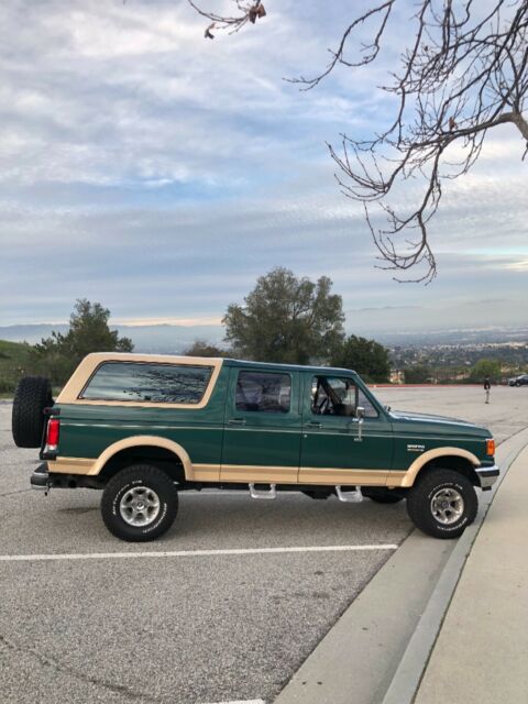 1990 Green Ford Bronco SUV