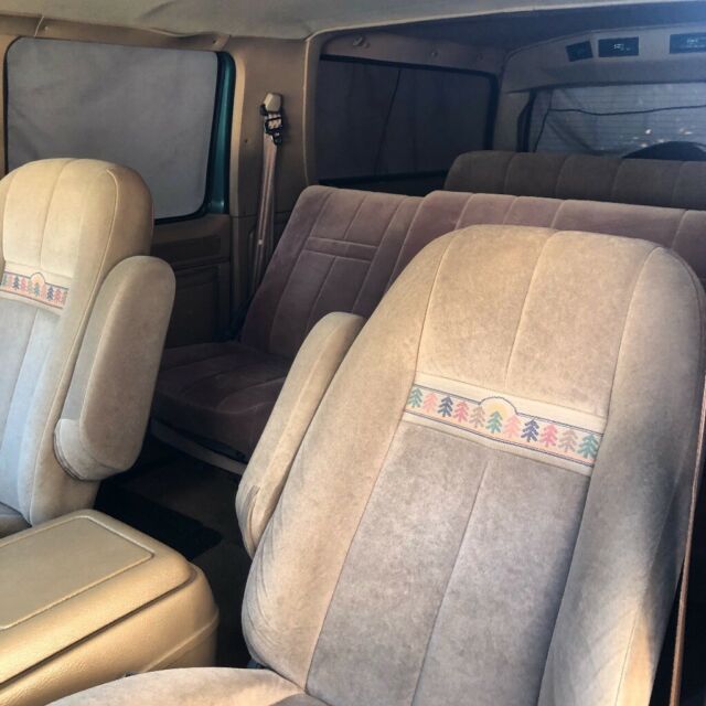 1990 Green Ford Bronco SUV