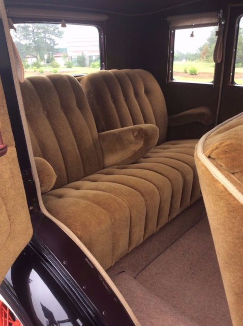 1930 Black/Burgendy Ford Model A 4dr touring