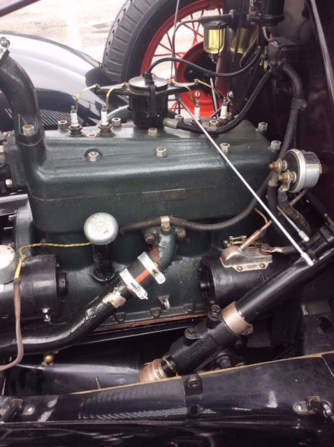 1930 Black/Burgendy Ford Model A 4dr touring