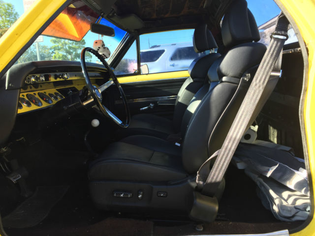 1967 Yellow Chevrolet El Camino Standard Cab Pickup