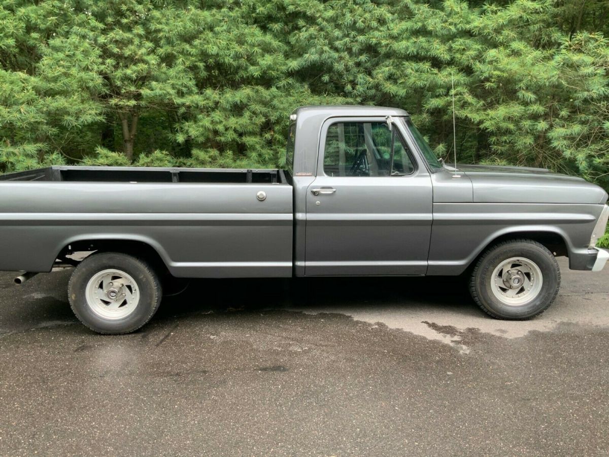 1968 Ford F-100