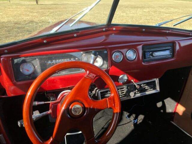 1940 orange Chevrolet special deluxe Sedan
