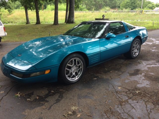 1993 Blue Chevrolet Corvette Coupe