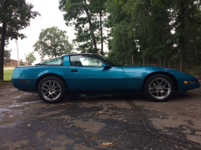1993 Blue Chevrolet Corvette Coupe
