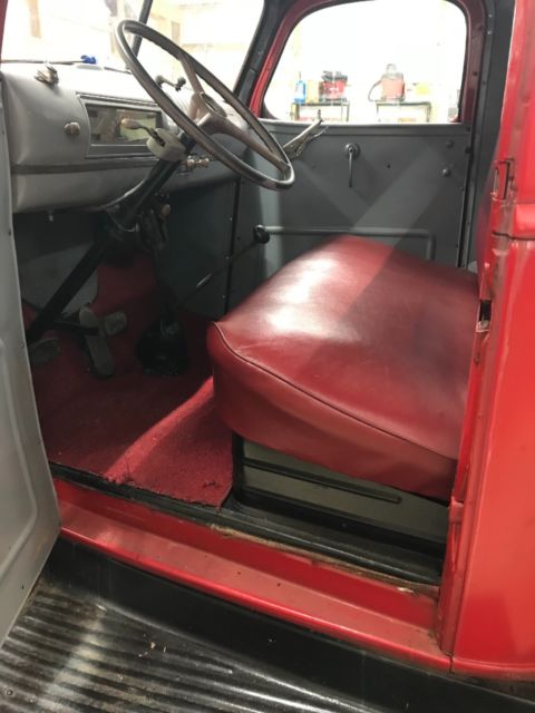 1942 Red Chevrolet 1 1/2 ton flatbed Flatbed