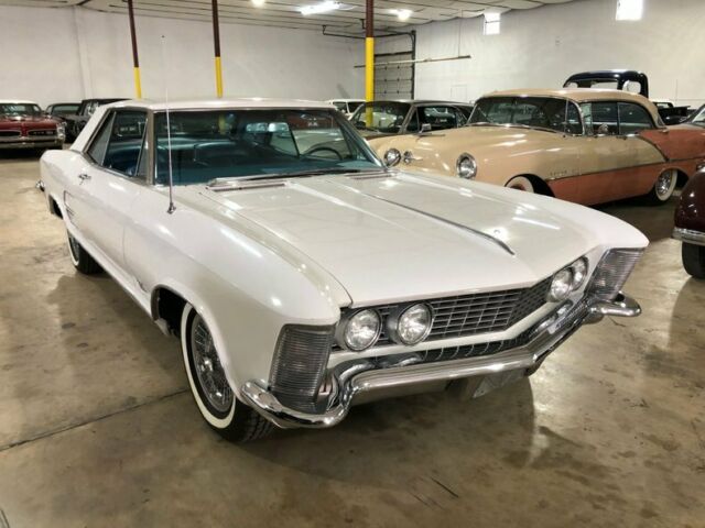 1964 White Buick Riviera Hardtop