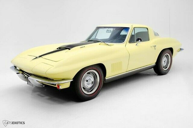1967 Yellow Chevrolet Corvette Coupe