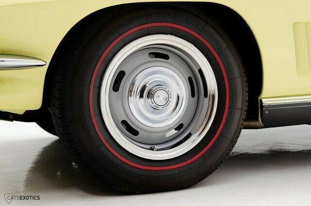 1967 Yellow Chevrolet Corvette Coupe