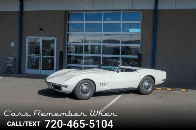 1968 White Chevrolet Corvette --
