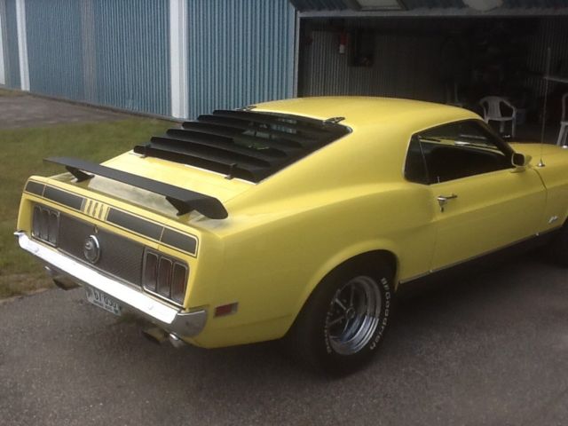 1970 Yellow Ford Mustang Fastback