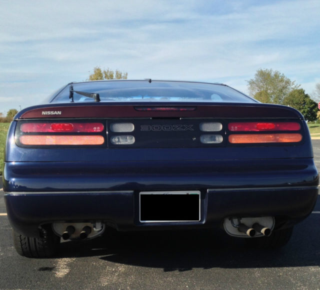 1990 Dark Blue Nissan 300ZX Coupe