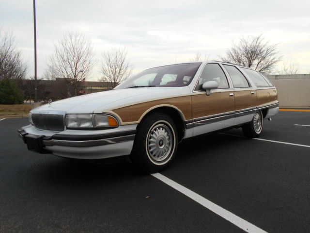 1994 White Buick Roadmaster Wagon