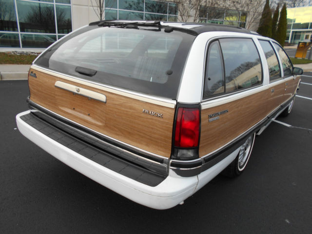 1994 White Buick Roadmaster Wagon