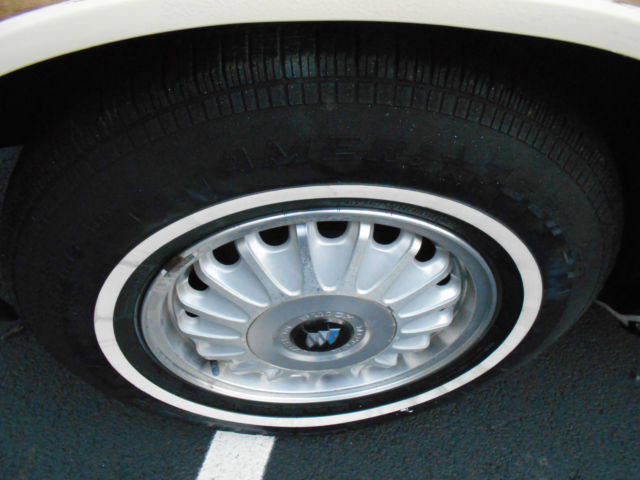1994 White Buick Roadmaster Wagon