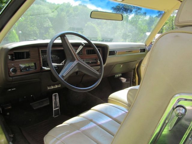1973 Gold Buick Riviera Coupe