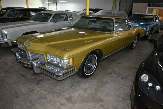 1973 Gold Buick Riviera Coupe