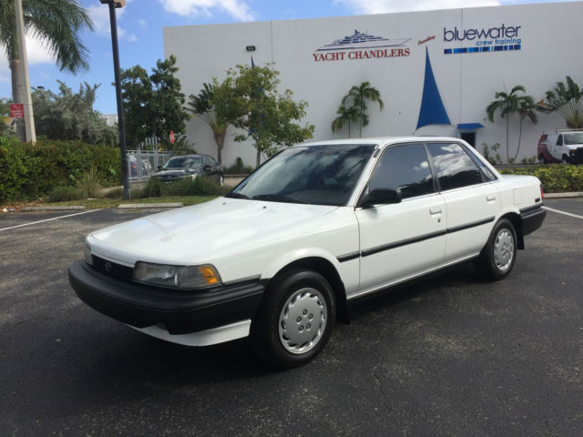 1990 White Toyota Camry Sedan