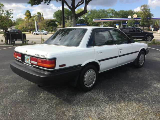 1990 White Toyota Camry Sedan