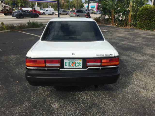 1990 White Toyota Camry Sedan