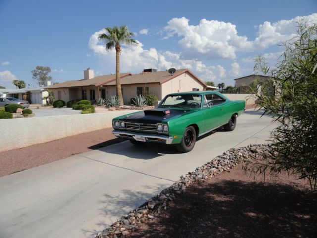 1969 Rallye Green Plymouth Road Runner 2 dr hardtop