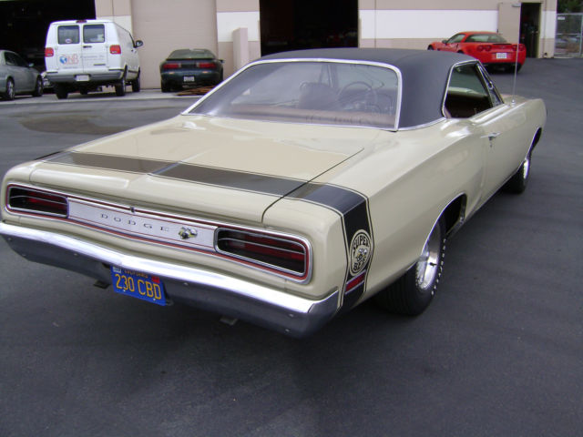 1970 Sandlewood Biege Dodge Super Bee Coupe