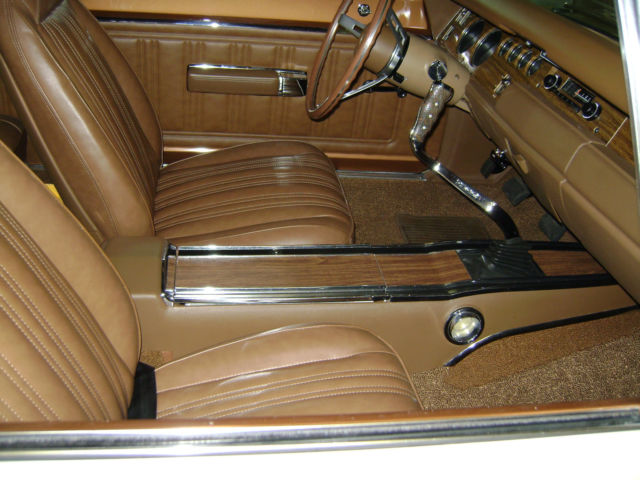 1970 Sandlewood Biege Dodge Super Bee Coupe