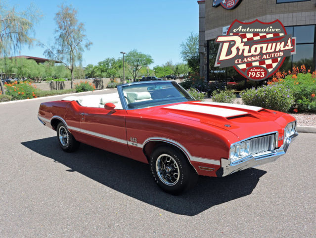 1970 Red Oldsmobile 442 Convertible