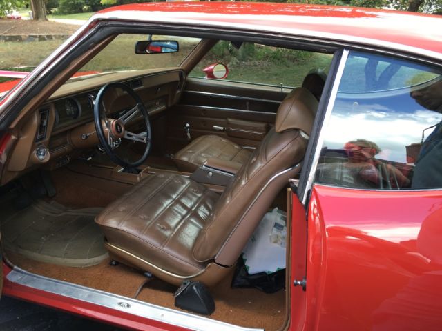 1972 Red Oldsmobile 442 Coupe