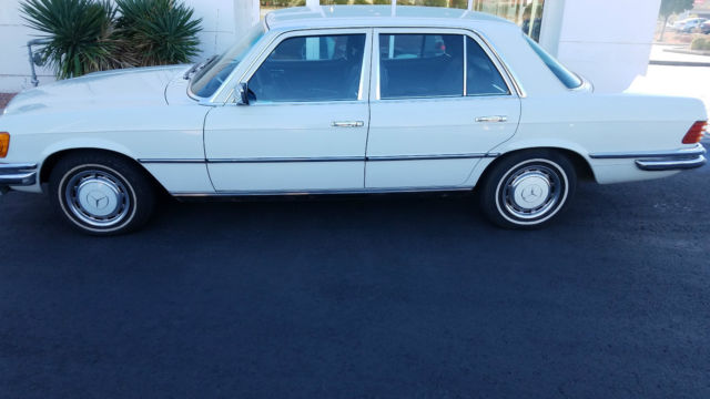 1973 White Mercedes-Benz 400-Series Sedan