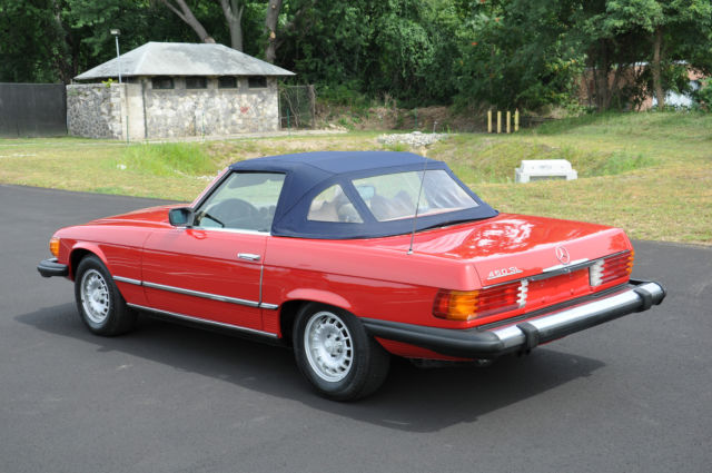1976 Red Mercedes-Benz SL-Class Convertible