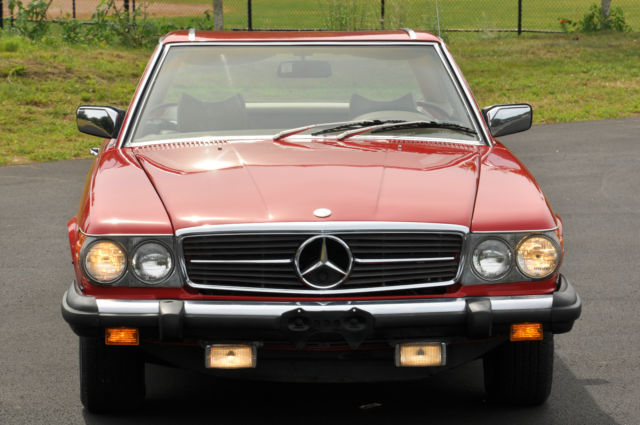 1976 Red Mercedes-Benz SL-Class Convertible