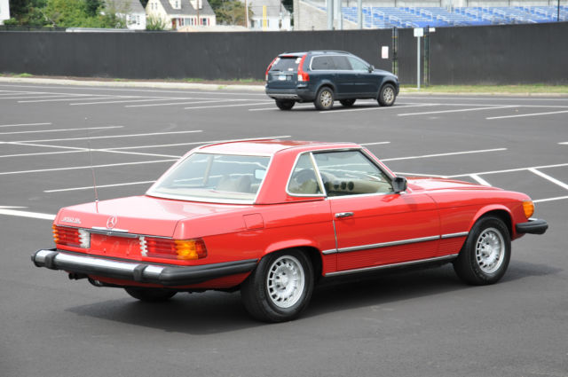 1976 Red Mercedes-Benz SL-Class Convertible
