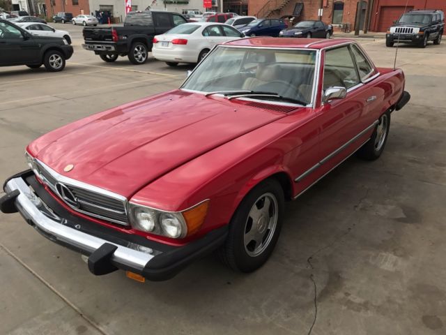 1975 Red Mercedes-Benz SL-Class Coupe