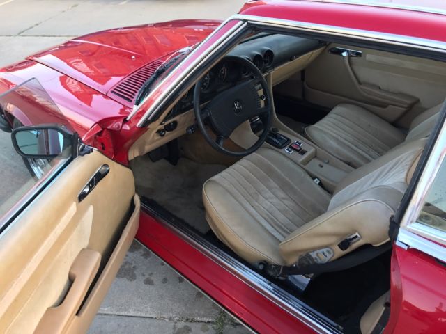 1975 Red Mercedes-Benz SL-Class Coupe