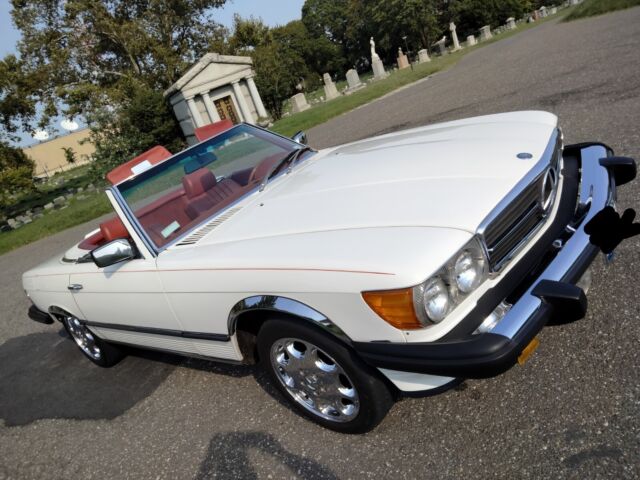 1976 Blue Mercedes-Benz SL-Class Coupe