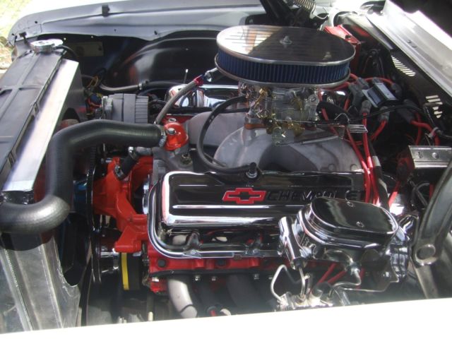 1969 White Chevrolet Nova Coupe