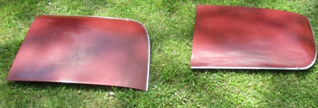 1974 maroon Chevrolet Corvette Coupe