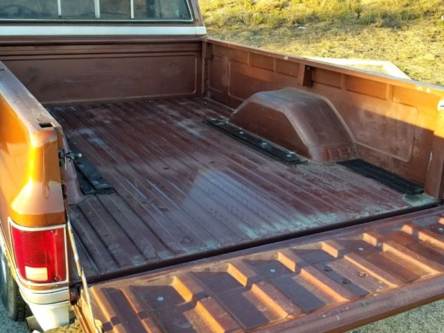1986 Chevrolet C/K Pickup 2500 Standard Cab Pickup