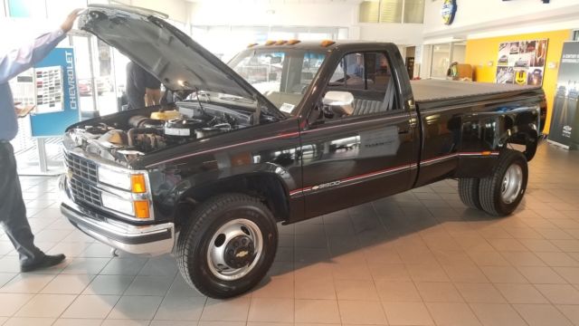 1990 Black Chevrolet Silverado 3500 DULLEY